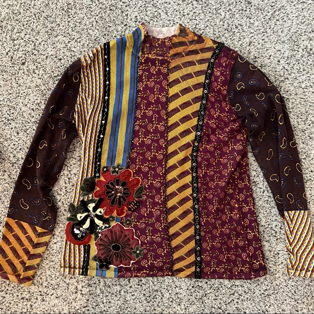 Simply gorgeous patterned shirt. The rich colors make it a show stopper